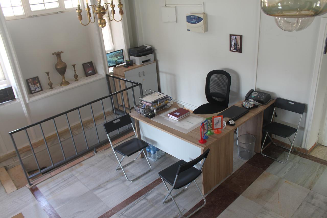 Cairwan Hotel Karak Esterno foto