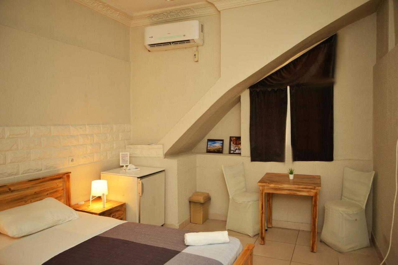 Cairwan Hotel Karak Esterno foto
