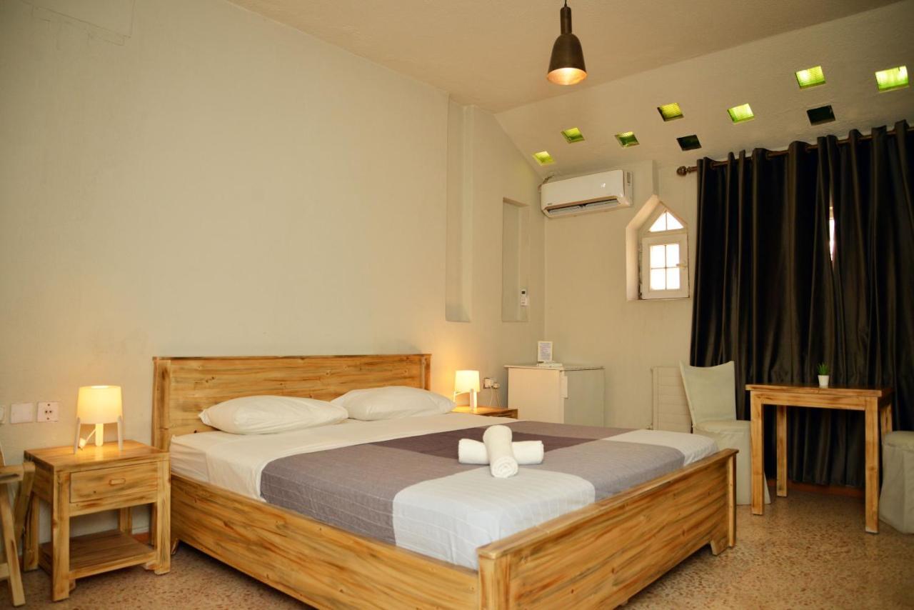 Cairwan Hotel Karak Esterno foto