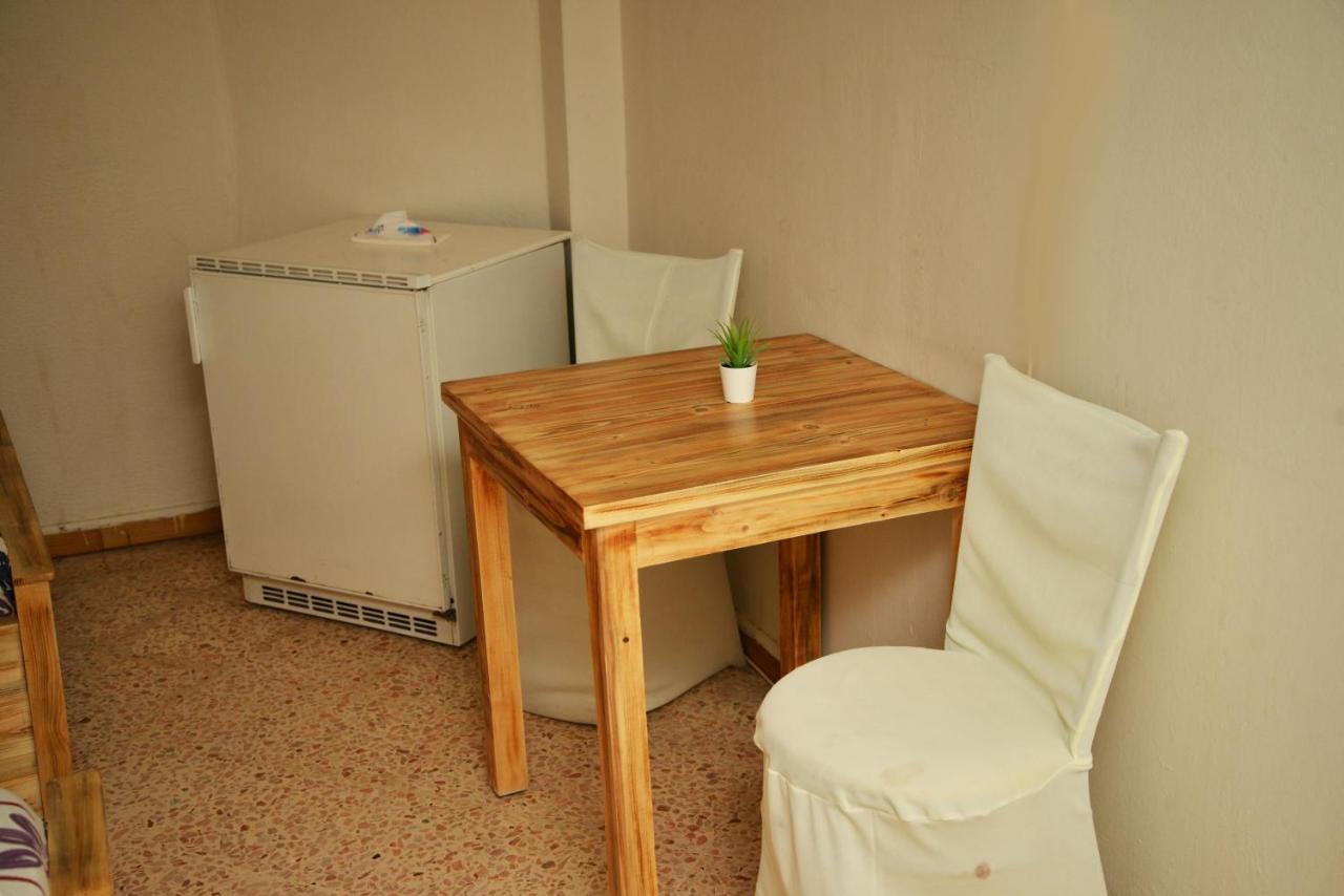Cairwan Hotel Karak Esterno foto
